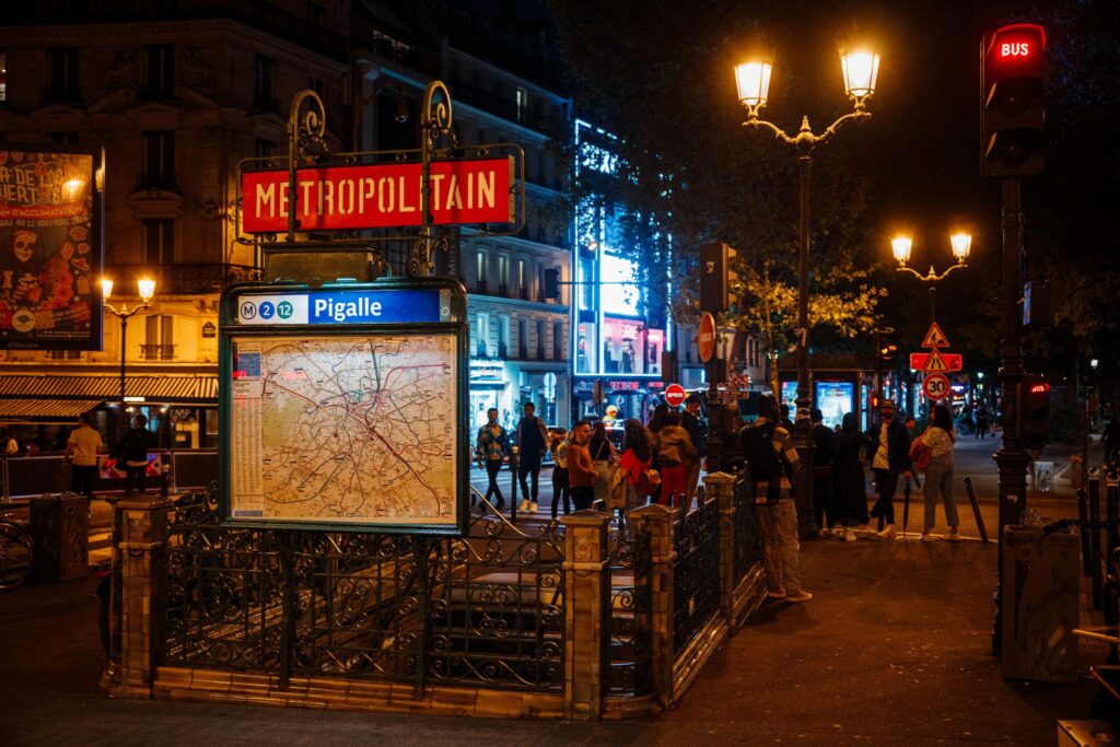 Best Time to Visit Paris for Budget Travelers