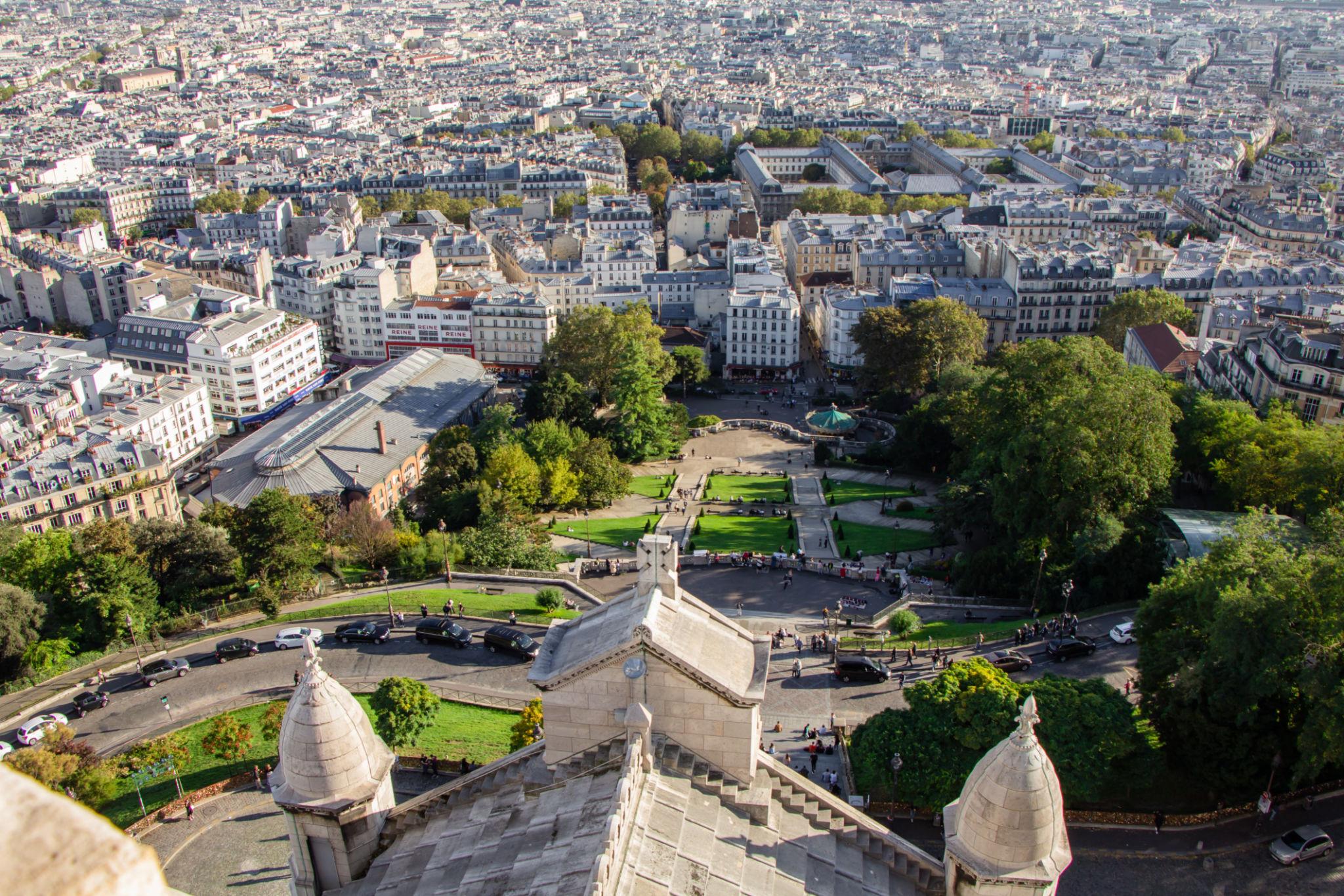PARIS CULTURE AND LANDMARKS