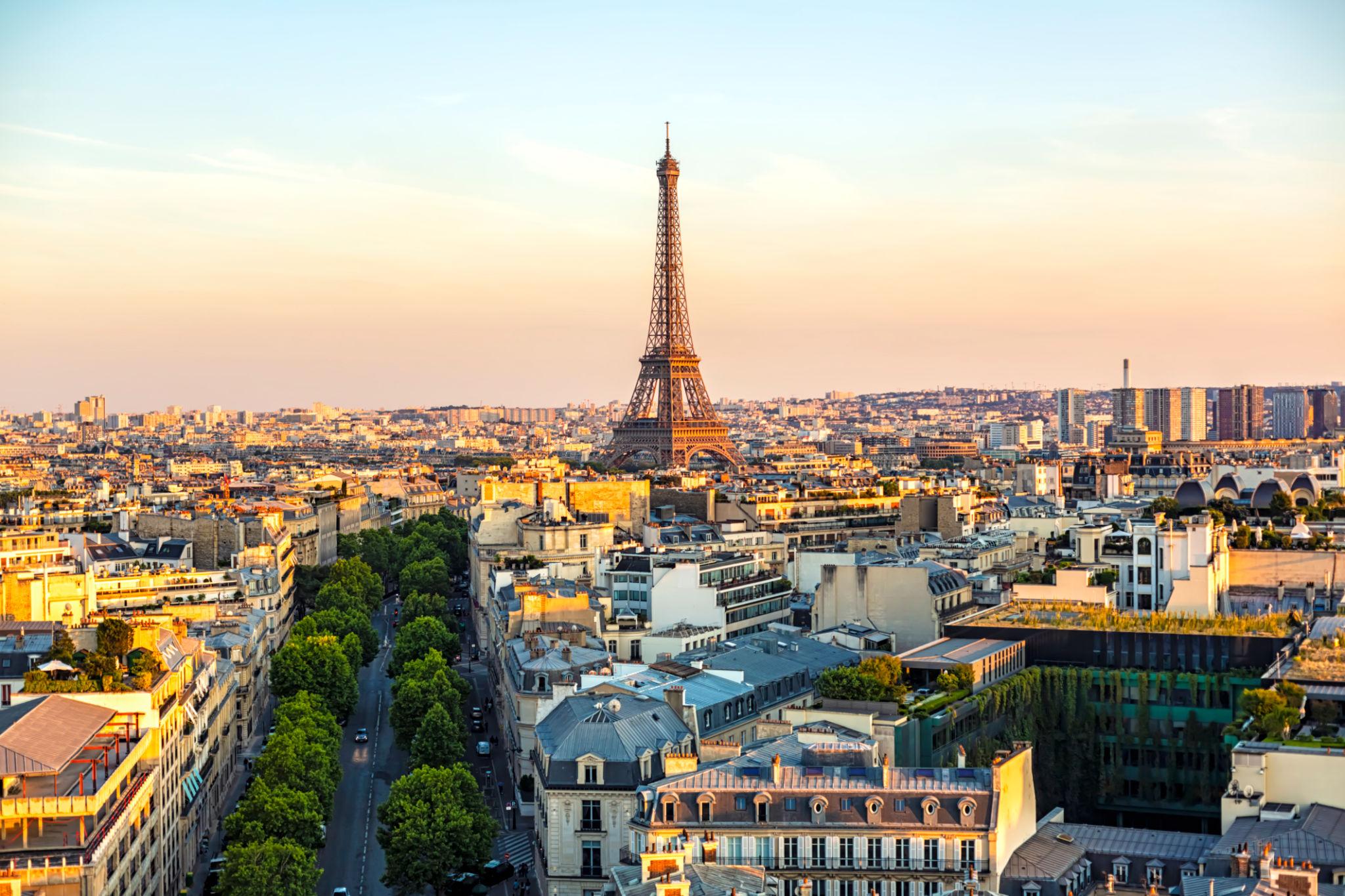 PARIS CULTURE AND LANDMARKS
